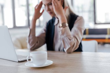 Cafeína: entre benefícios e malefícios para as dores de cabeça